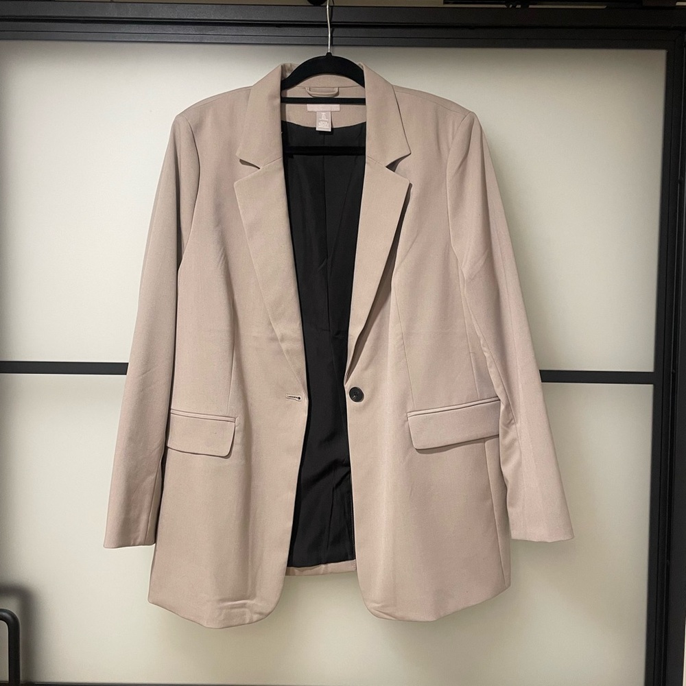 H & M oversized blazer size L
